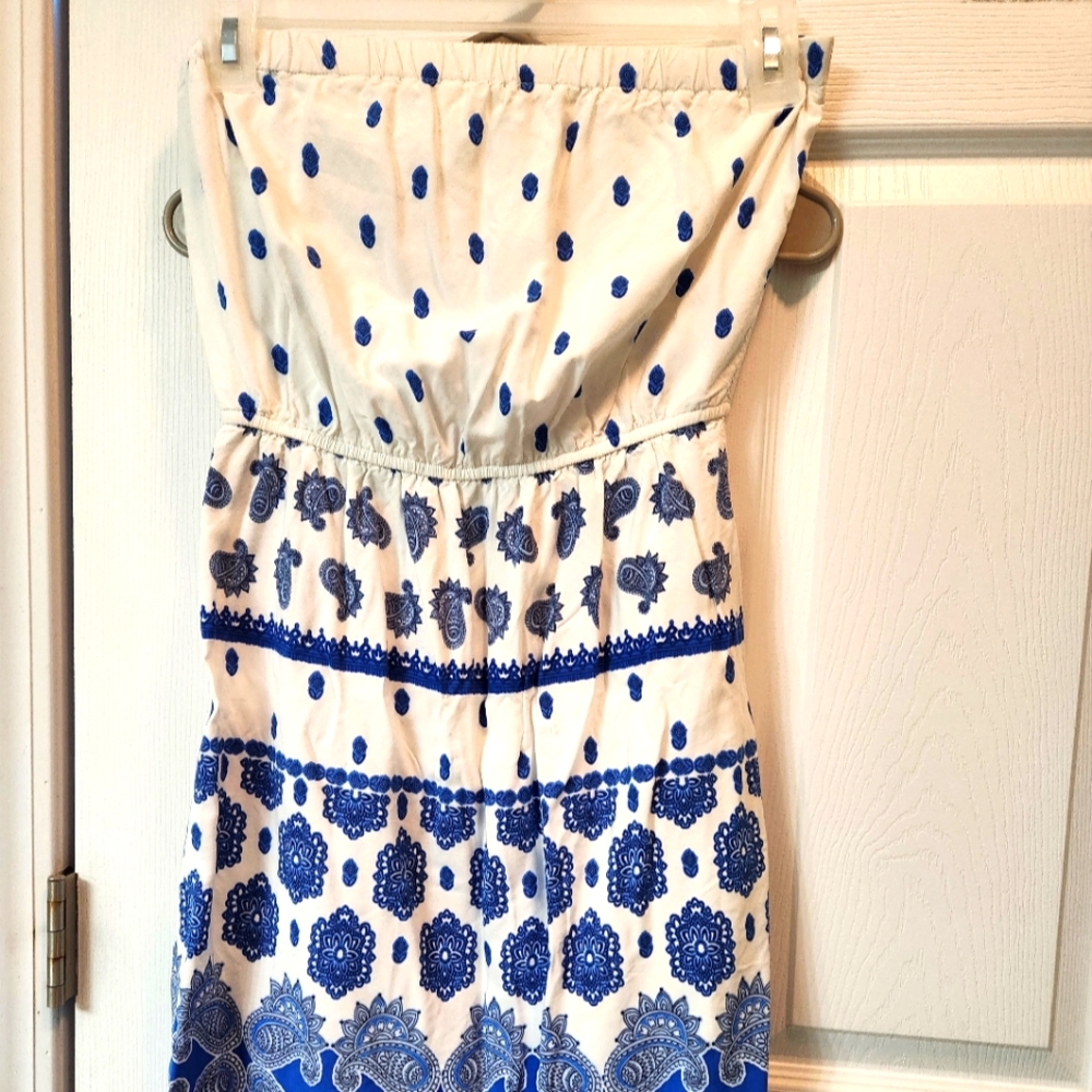 Strapless dress